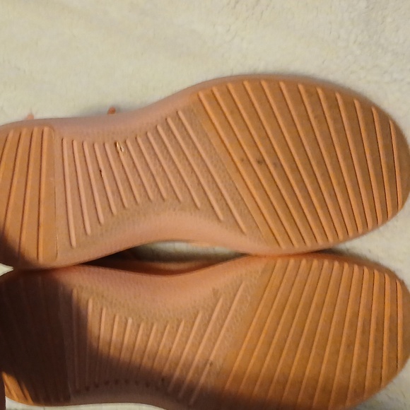 Great condition women's allbirds sneakers - Picture 3 of 4
